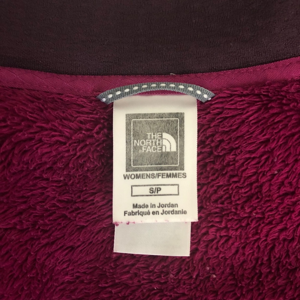 The North Face Magenta Fleece Jacket - Picture 10 of 13